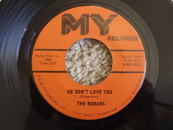 The Romans — He Don't Love You / I Just Had To Fall In Love (With You)