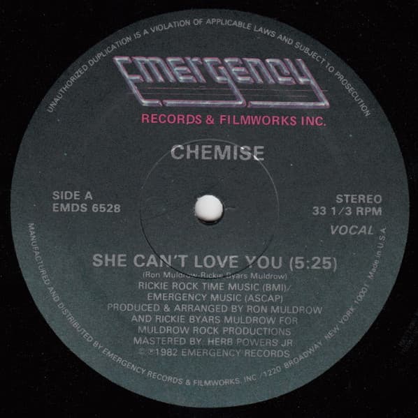 Chemise — She Can't Love You